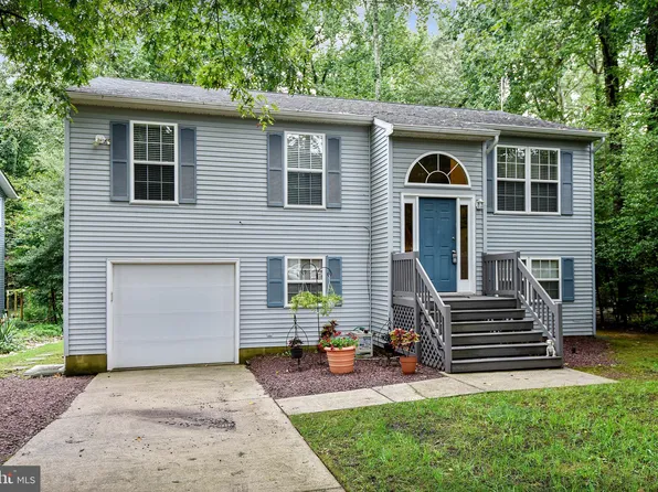 1061 Omar Dr, Crownsville, MD 21032