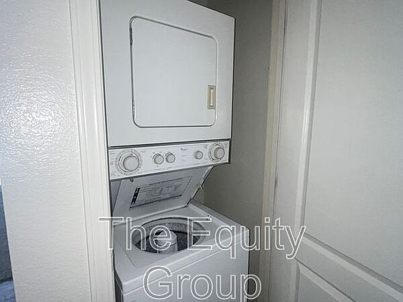 5th image of 2911 S Sallee Ct