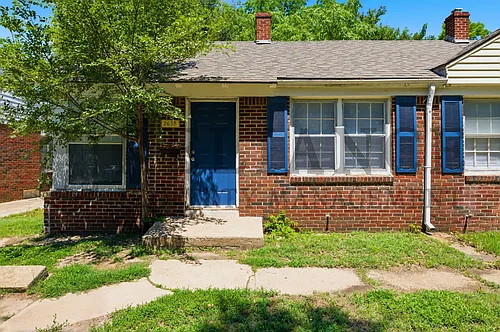 2638 E Grail St Photo 1