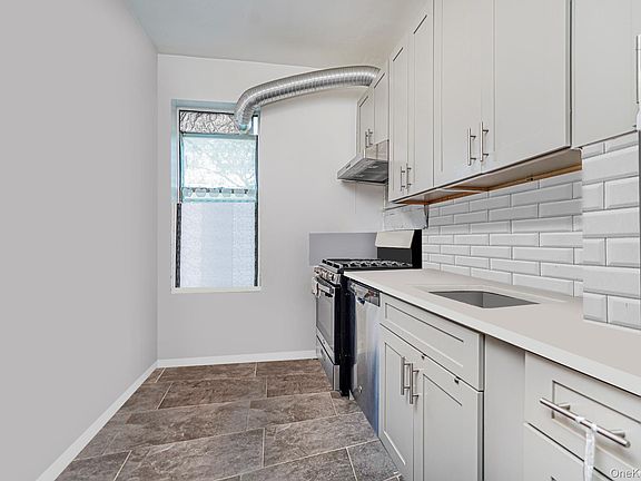 3rd image of 79 O Avenue #B2