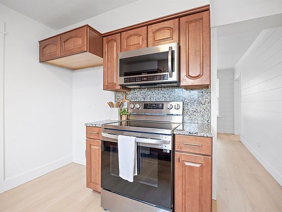 5th image of 285 Rachel Rd