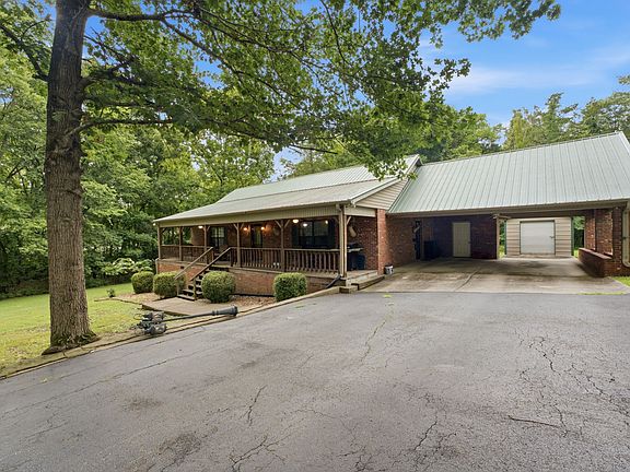 5th image of 47 Holly Ln
