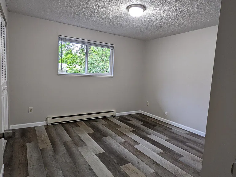1218 E Nora Ave — Photo 7
