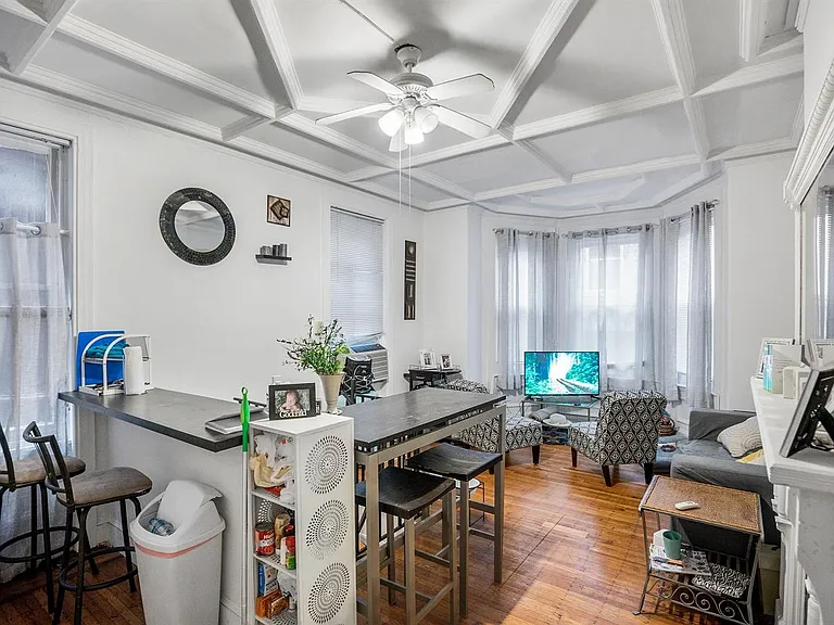 2043 Spruce St #1R — Photo 2