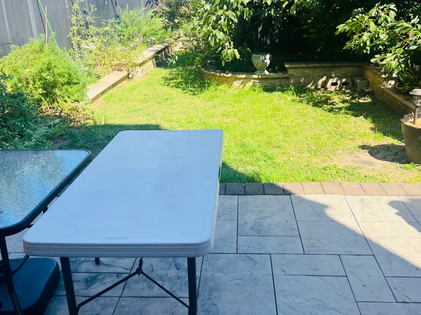 64-09 Woodside Avenue image 16 of 17