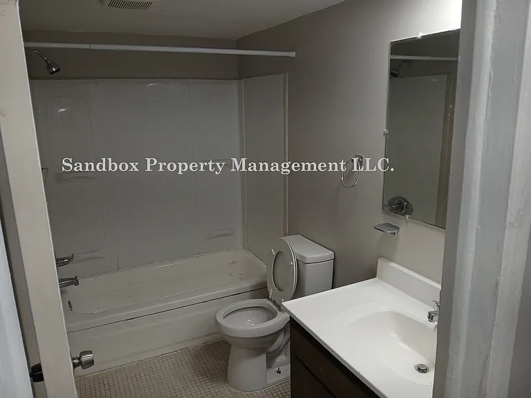 7226 Southfield Fwy — Photo 8