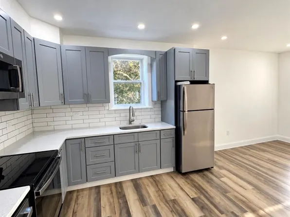575 Barbey Street image 1 of 10