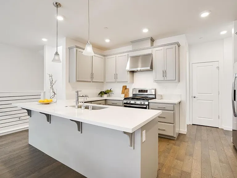 5816 Cadence Ave — Photo 13