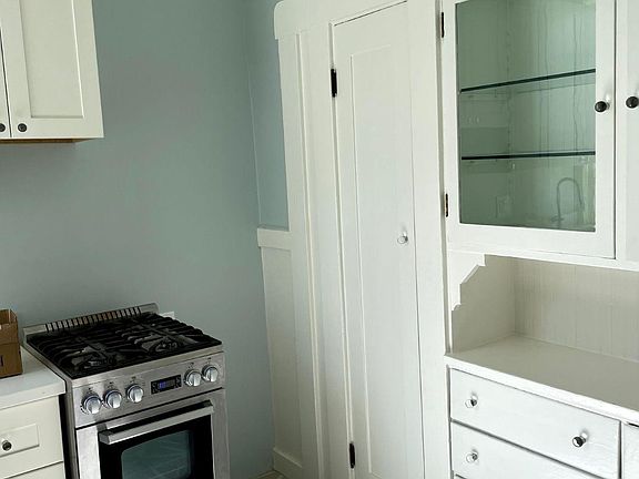 4th image of 1145 Pine St APT 42