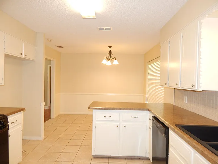 905 David Dr — Photo 17