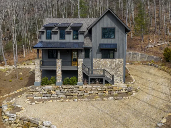 11 E. Fish Camp, Glenville, NC 28736