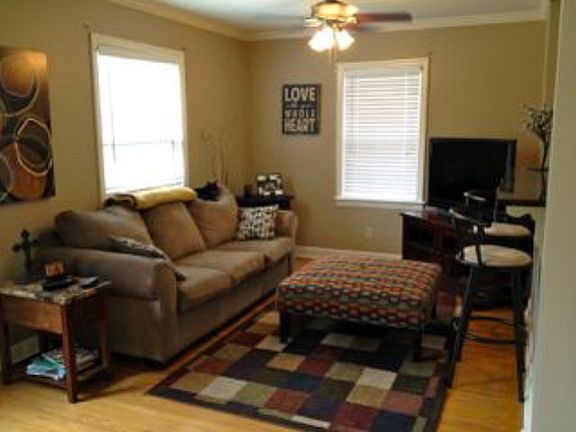 2nd image of 1625 Broadhill Dr