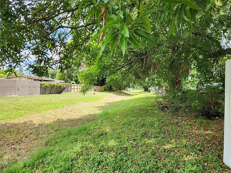721 NW 33rd Ave — Photo 16