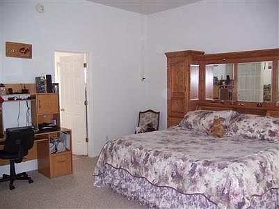 4th image of 1036 N Del Valle Pl