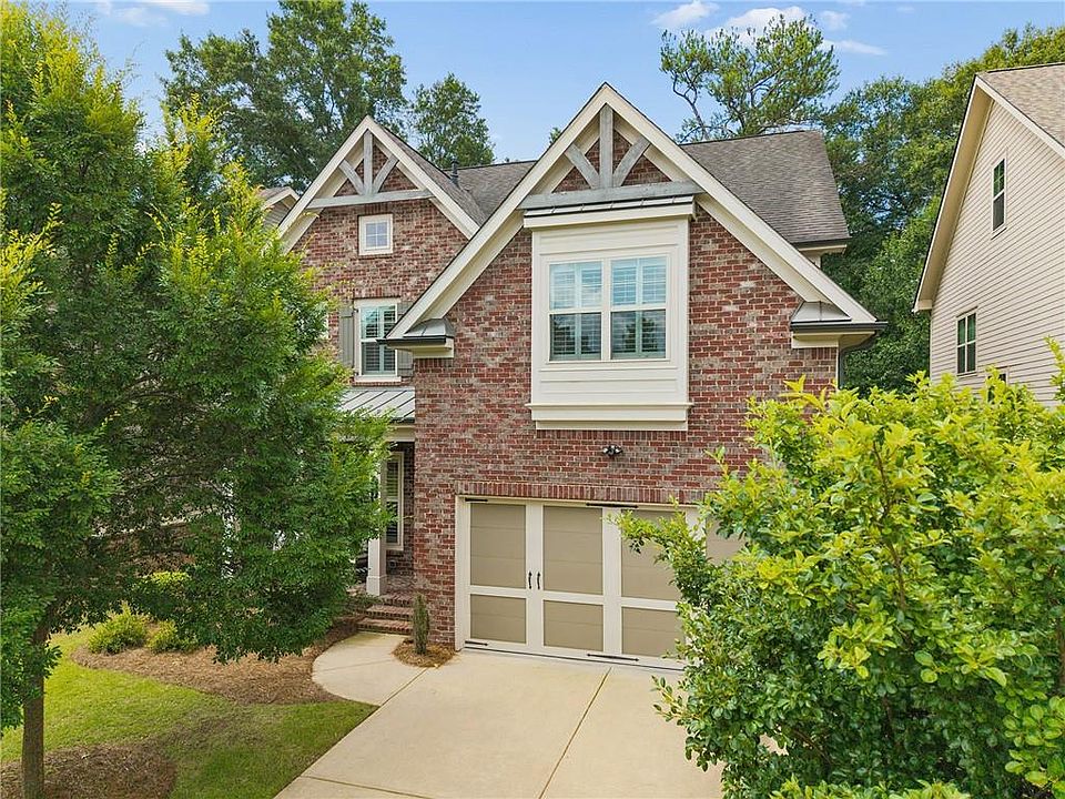 1st image of 111 Spur Ln