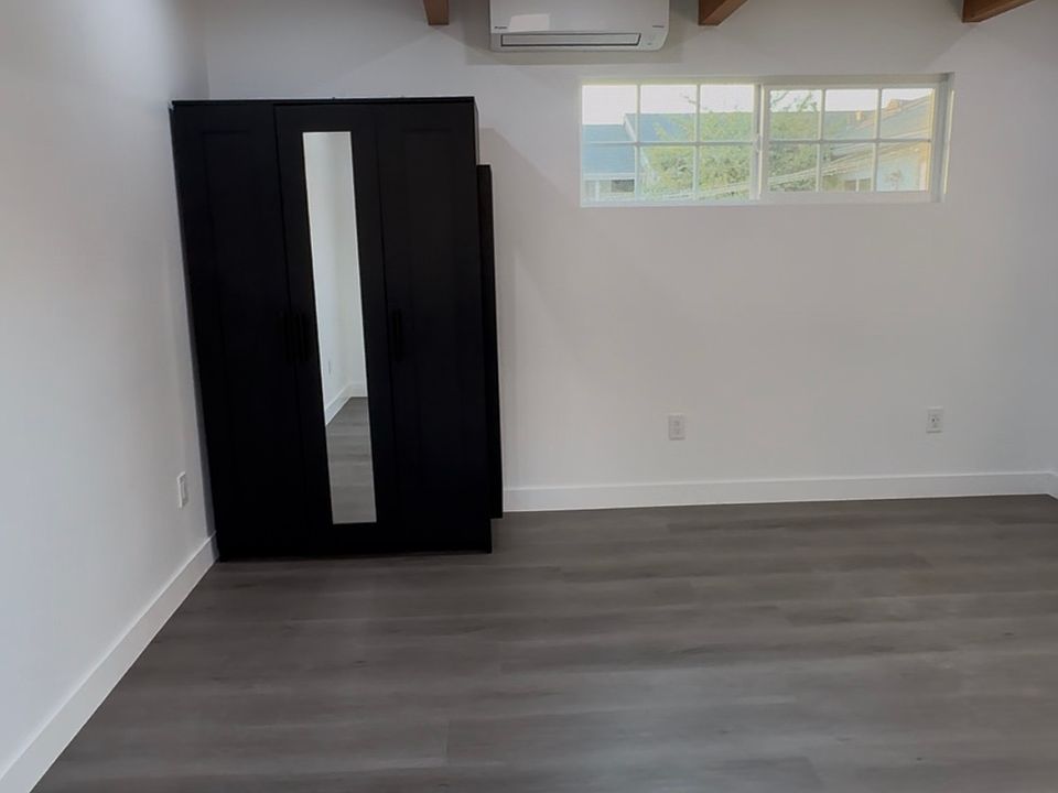 1st image of 4712 W 136th St #B