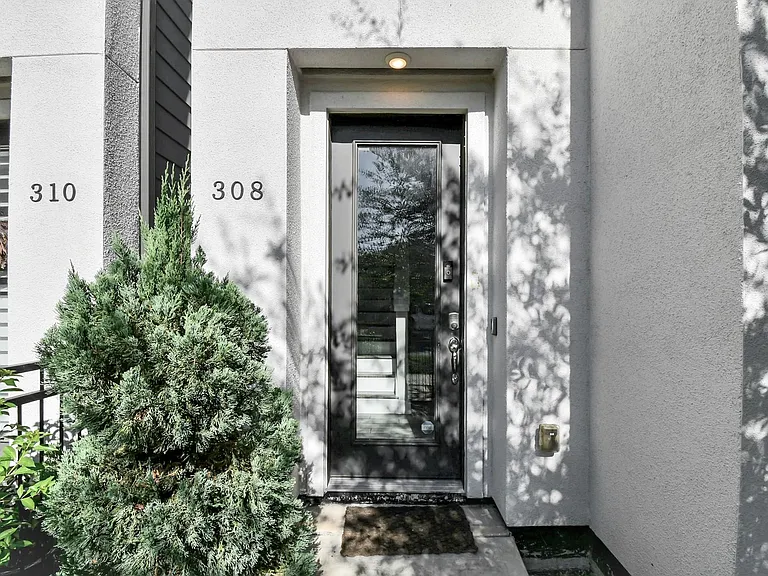 308 Palmer St — Photo 4
