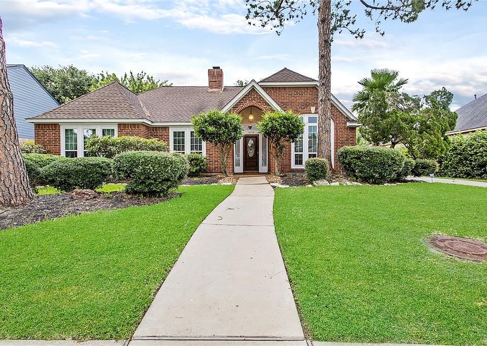 1st image of 14718 Stanbridge Dr