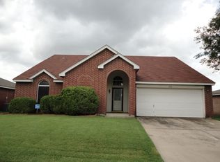 6716 White Tail Ln, Arlington, TX 76002