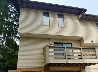 1343 Headlee Ave APT 8, Morgantown, WV 26505