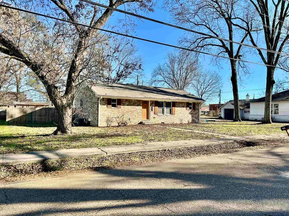 402 West St, Somerville, TN 38068