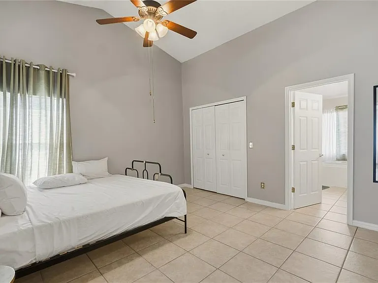 334 Brayton Ln — Photo 14