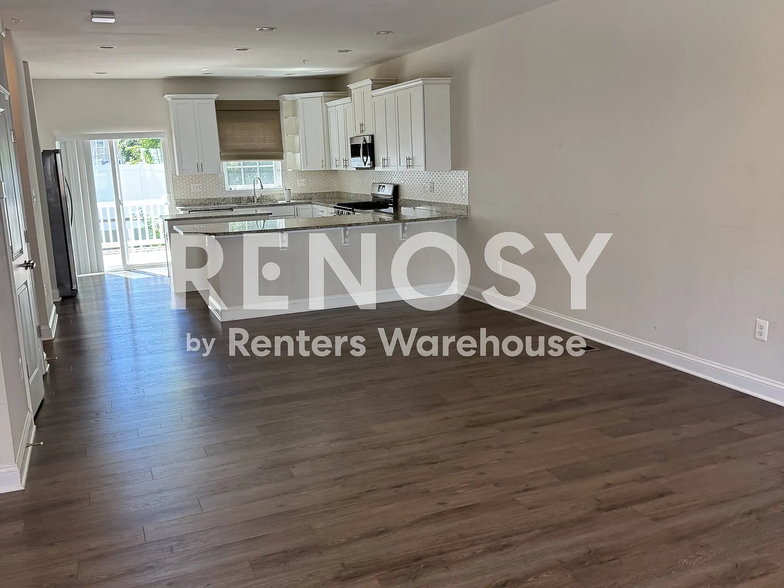 Available September 1 - Summerfield Village - 4 Level Th - 3 Br - 3 Full Bath - 3 - 1/2 Baths — Photo 4