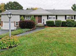 9 Green Acres Dr, Latham, NY 12110