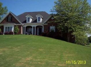 4614 Montclair Cir, Gainesville, GA 30506
