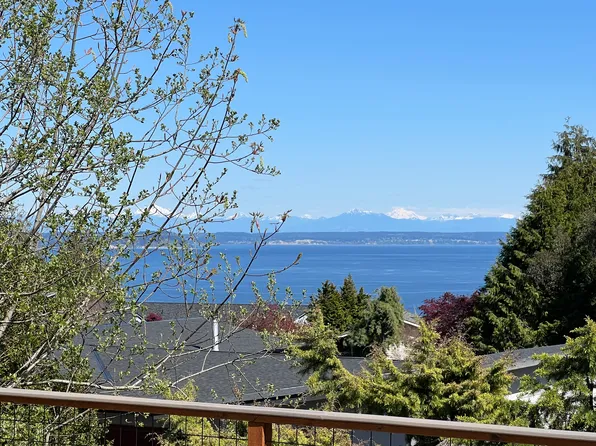 120 Pioneer Dr, Port Ludlow, WA 98365