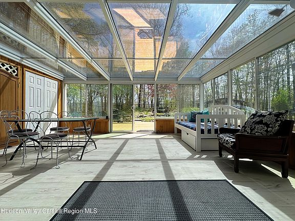 3rd image of 73 Birch Road