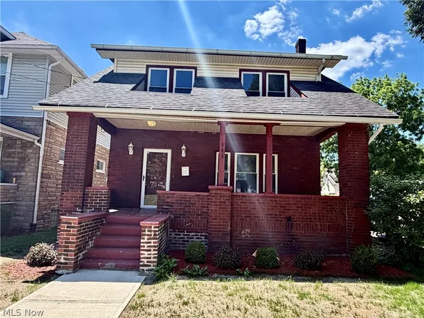 940 Katherine Ave, Youngstown, OH 44505