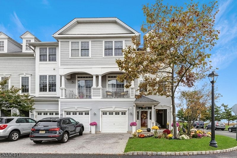 1st image of 40 Skimmer Ln