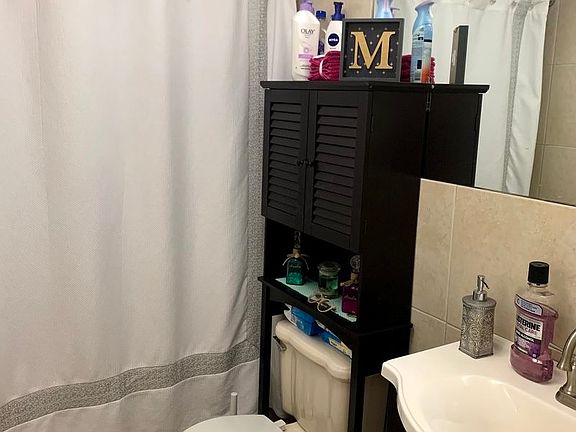 3rd image of 352 Kinghorn St #1A