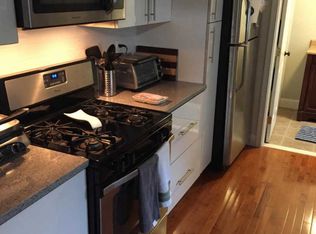 165 Green Ln, Philadelphia, PA 19127