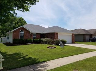 3664 W Page St, Springfield, MO 65802