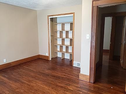 4th image of 2521 Chicago Ave