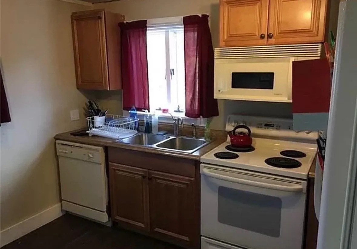 2 bed, $2,800 — Photo 2