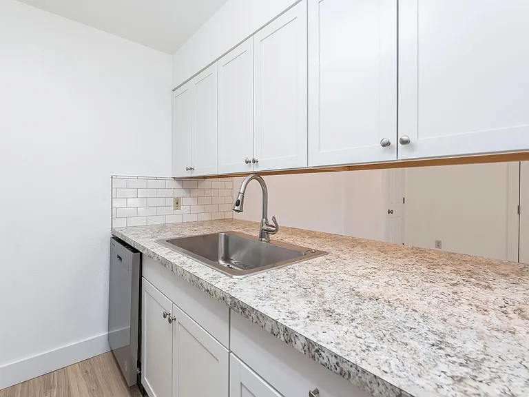 1160 S Denver Ave #2 — Photo 10