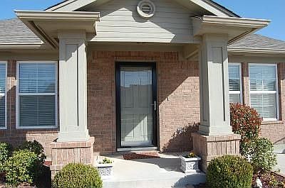 Cute covered porch