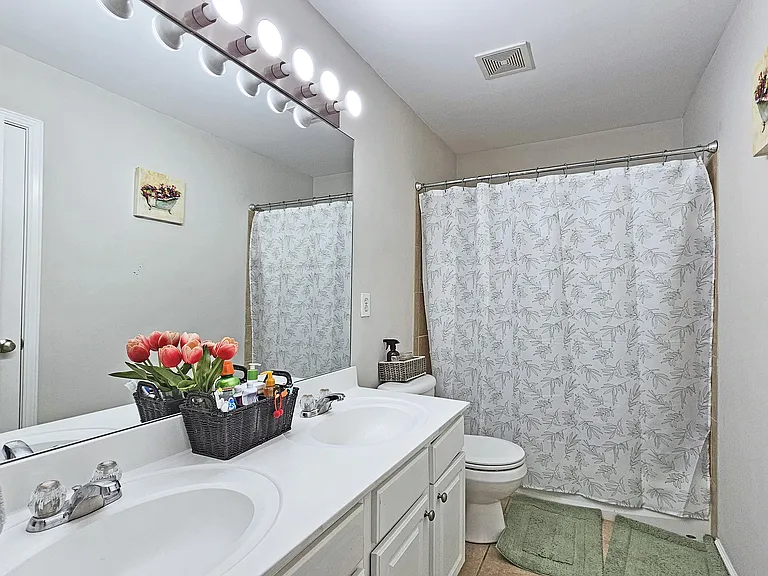 935 Blackmar Way — Photo 24