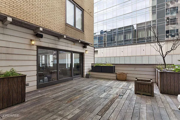 Sold by Corcoran | media 6