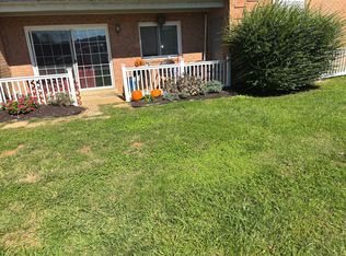 641 Waterloo Rd APT 314, Warrenton, VA 20186