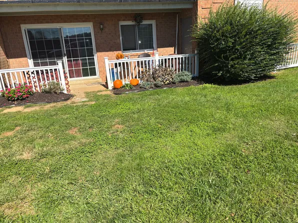 641 Waterloo Rd APT 314, Warrenton, VA 20186