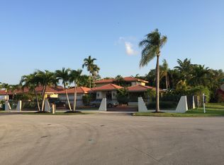 10010 SW 30th St, Miami, FL 33165