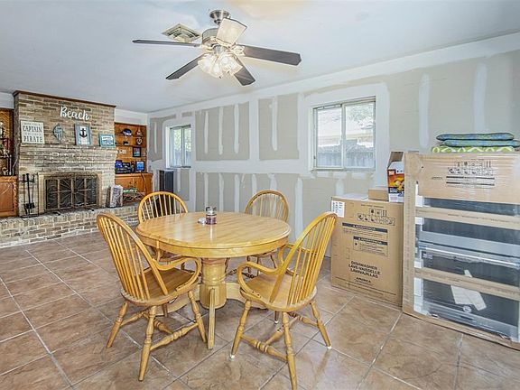 4th image of 5019 Harbor Light Dr