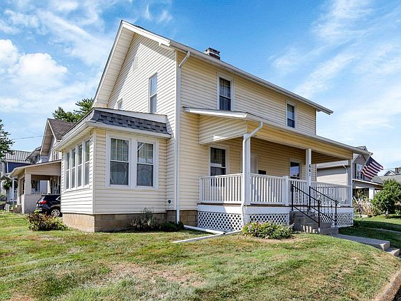 3rd image of 661 Maple Ave