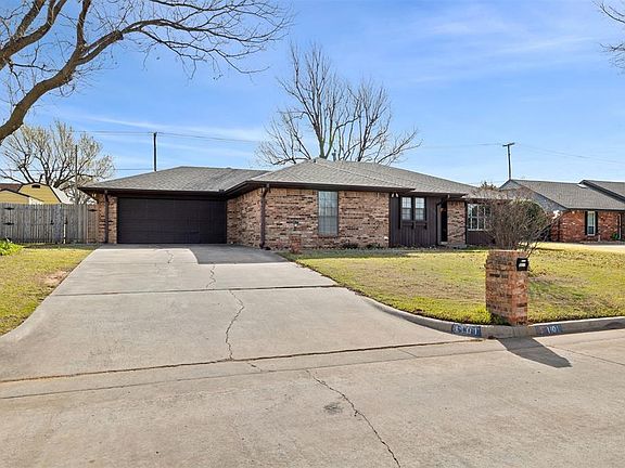 4th image of 1101 Gabriel Dr