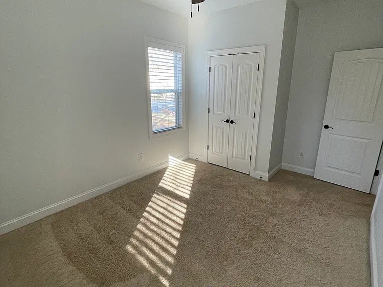 748 Carolina Ave — Photo 21