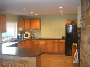810 Lakeview St, Ludington, MI 49431